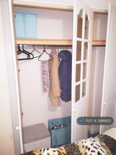 Build-In Wardrobe