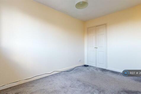 Master Bedroom To Rear