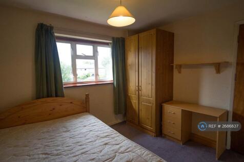 Bedroom 2 - 1st Floor