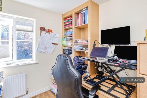 The Bedroom 6 Converted To Office