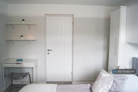 Bedroom 1 (Large Double)