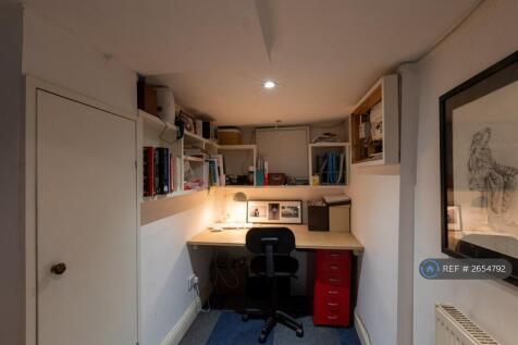 Workstation 2 In Basement