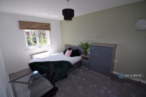 Middle Floor Bedroom 2