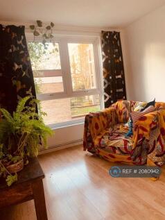 Living Room - Views South Over London Fields