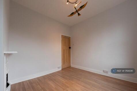 Small Double Bedroom