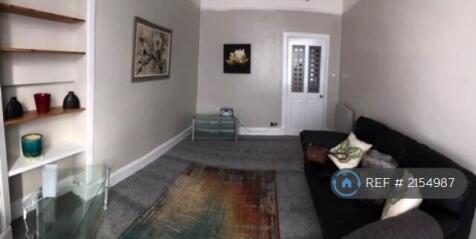 Lounge / Second Bedroom