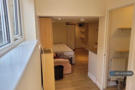 Studio Annex/Bedroom 1