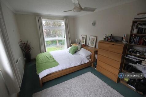 Bedroom 1 - Large King Bed