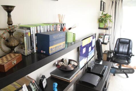 Shelving Lounge And Tv Unit