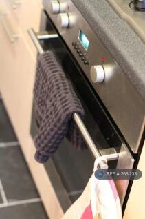 Integrated Oven And Hob