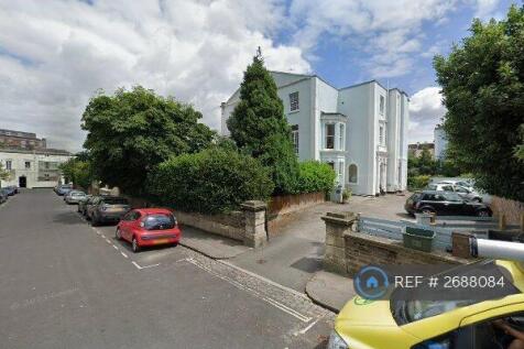 Richmond Hill Avenue