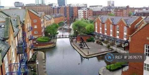 Canal - Piccadilly Village