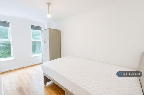 First Floor Back Right Bedroom