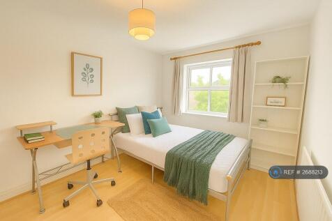 Top Floor Front Left Bedroom