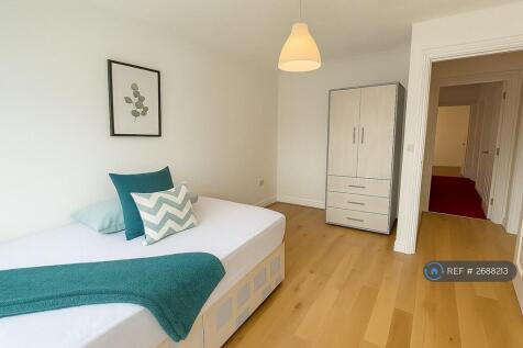 First Floor Front Bedroom