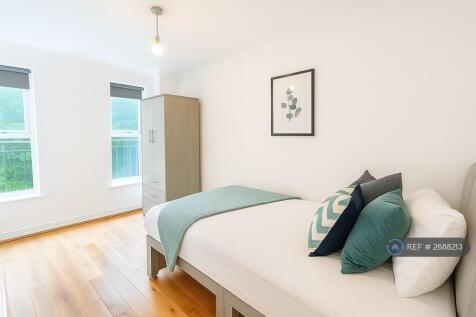 First Floor Back Right Bedroom