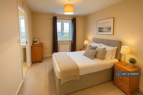 Top Floor Back Bedroom