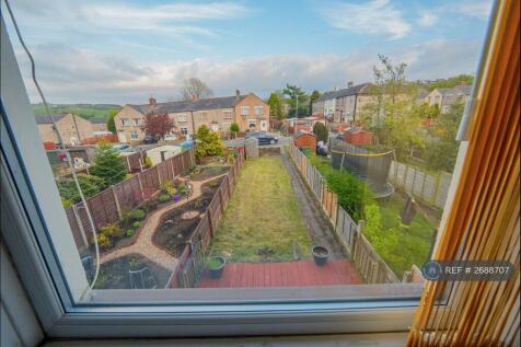 Bedroom 1 Garden View