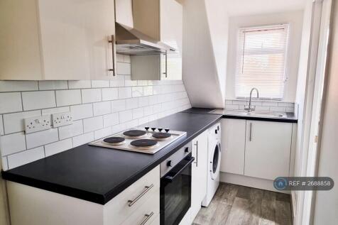Large Kitchen With Appliances