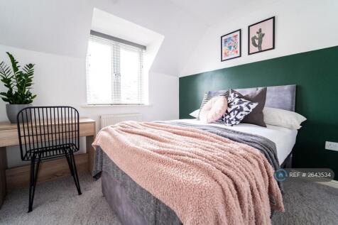 Bedroom 4 &#43; Ensuite