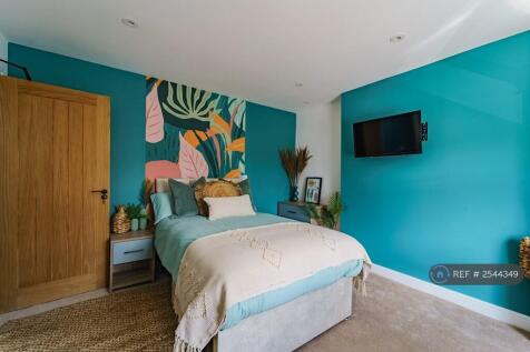 Example Of a Room At 1 Bath Street 