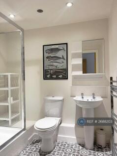 En Suite Bathroom