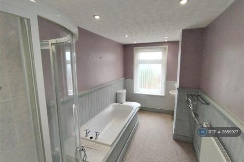 Bath And Shower Room