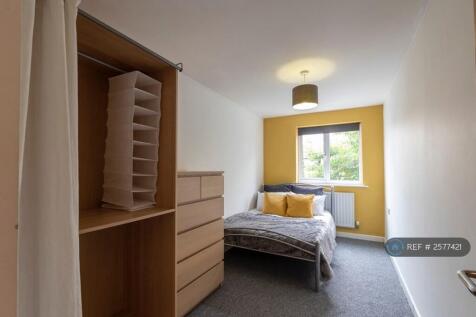 Bedroom 4 £475pcm