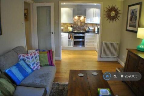 Lounge &amp; Kitchen