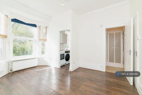 Living Room Through To Kitchen