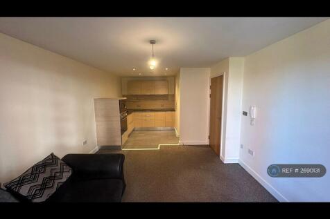 Living Area &amp; Open Kitchen