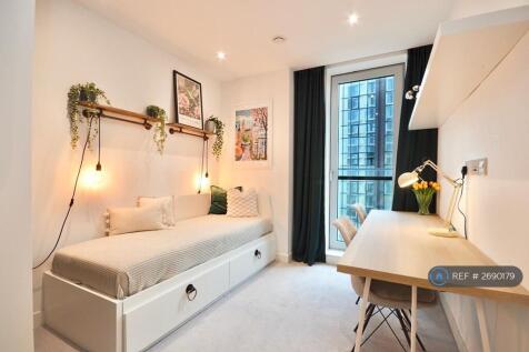 Second Bedroom/ Office With Pull-Out Bed