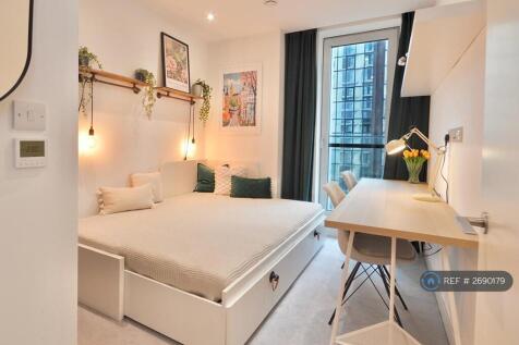 Second Bedroom/ Office With Pull-Out Bed