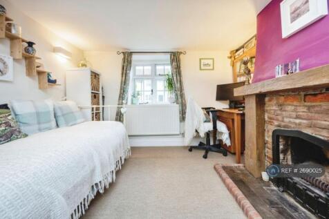 Snug (Bedroom 3/Study)