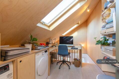 Second Floor Study And Utility Room