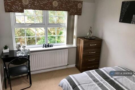 Nice Bright Room With Big Window, City Views