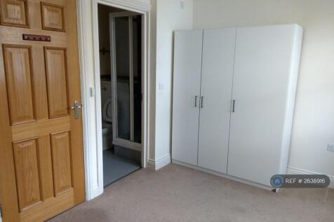 Bed 1 Towards Ensuite