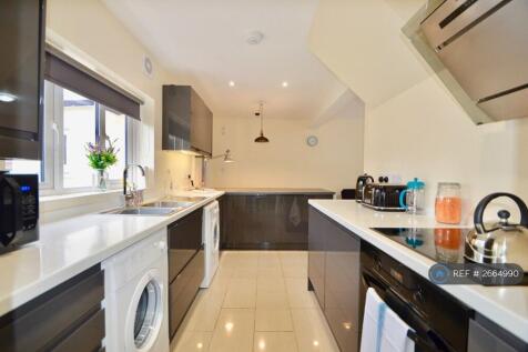 Kitchen / Living Room