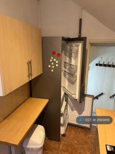 Very Big Fridge Freezer/ Access To Basement