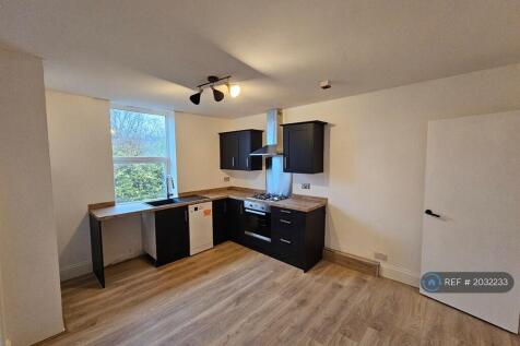Kitchen &amp; Dining Area 