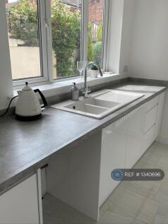 New Wren Kitchen Units  Private View To Courtyard 