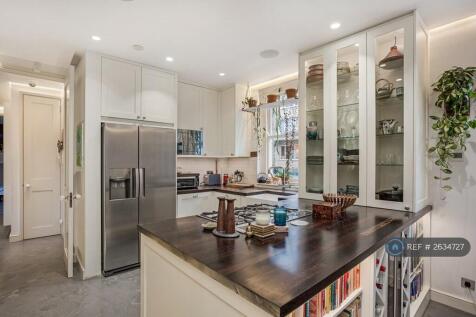 Kitchen Island With Range And Pop Up Extractor