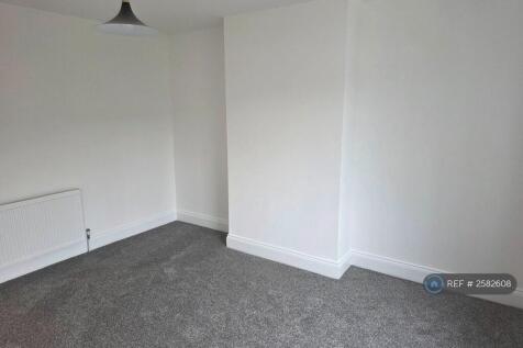 Large Double Bedroom Front