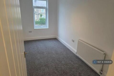 Large Single Bedroom Front