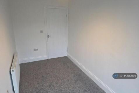 Large Single Bedroom Front