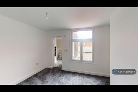 Large Double Bedroom