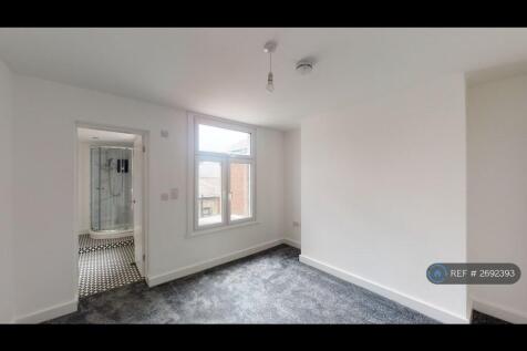 Large Double Bedroom