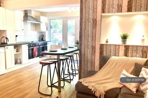 Great Communal Space For You To Enjoy