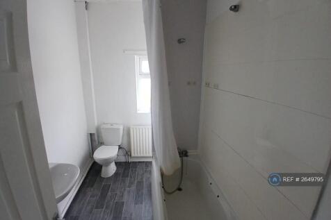 Family Bathroom First Floor