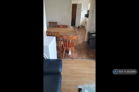 Communal Dining Area 